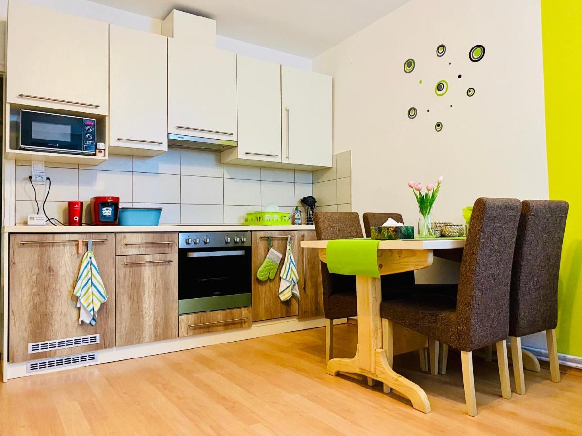 Kalvaria Apartman Сегед Экстерьер фото