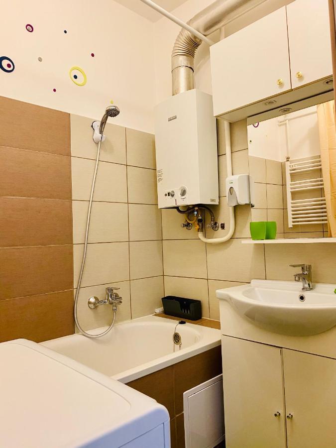 Kalvaria Apartman Сегед Экстерьер фото